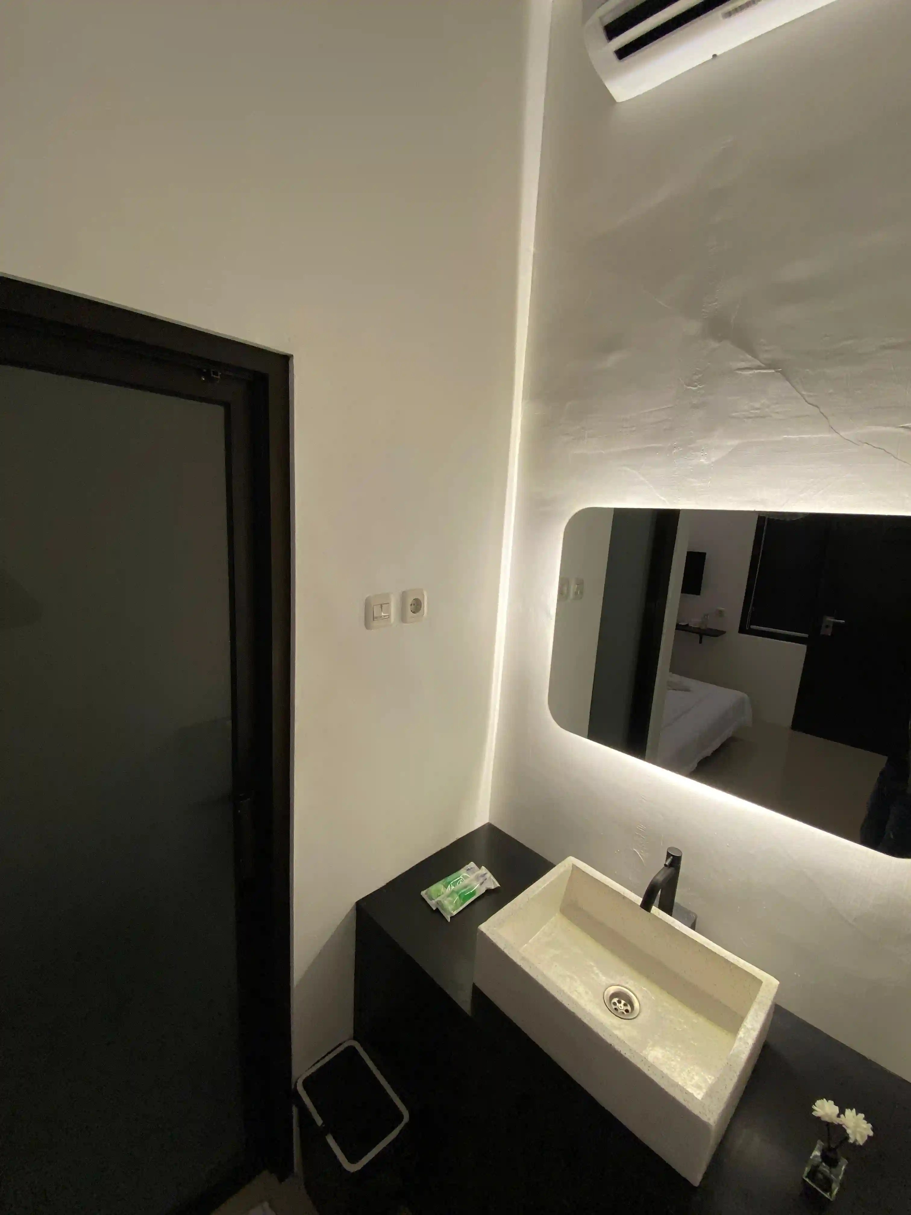 Kamar 12